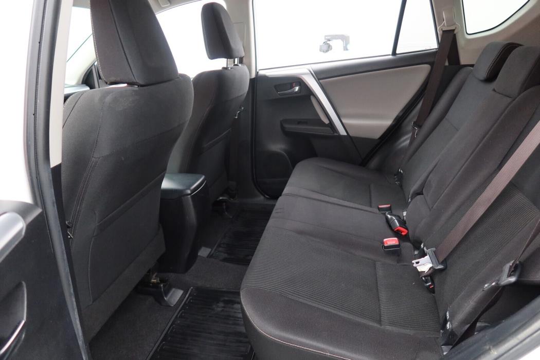 TOYOTA RAV4 2015