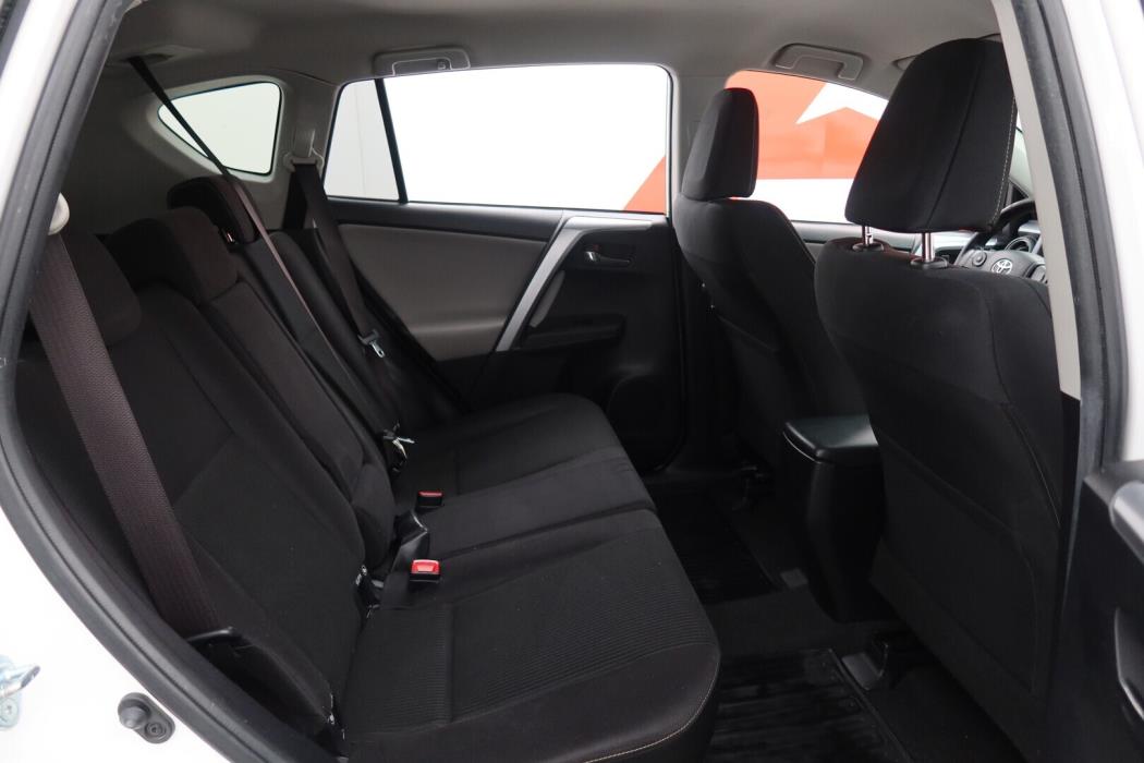 TOYOTA RAV4 2015