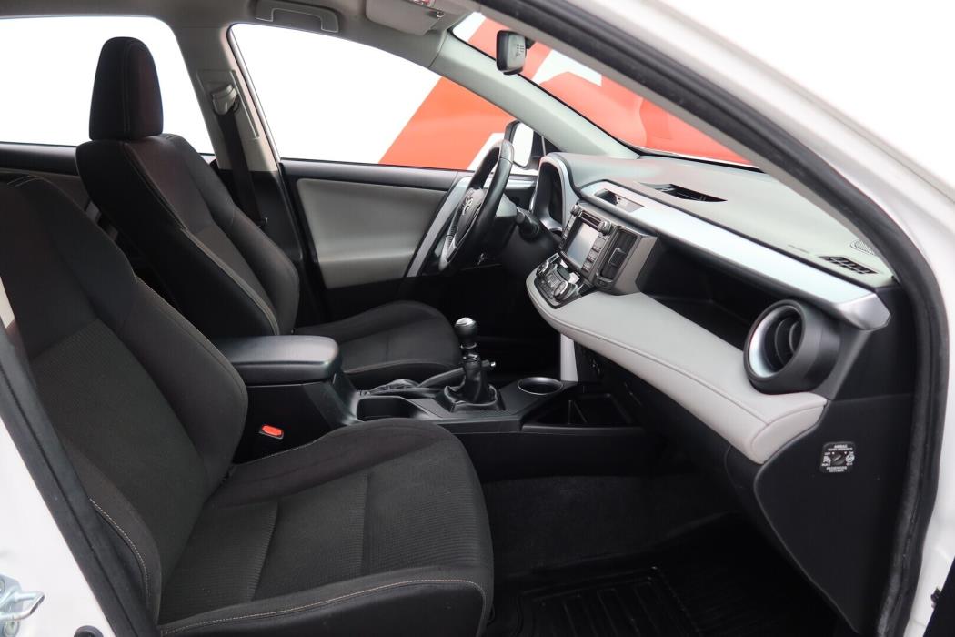 TOYOTA RAV4 2015