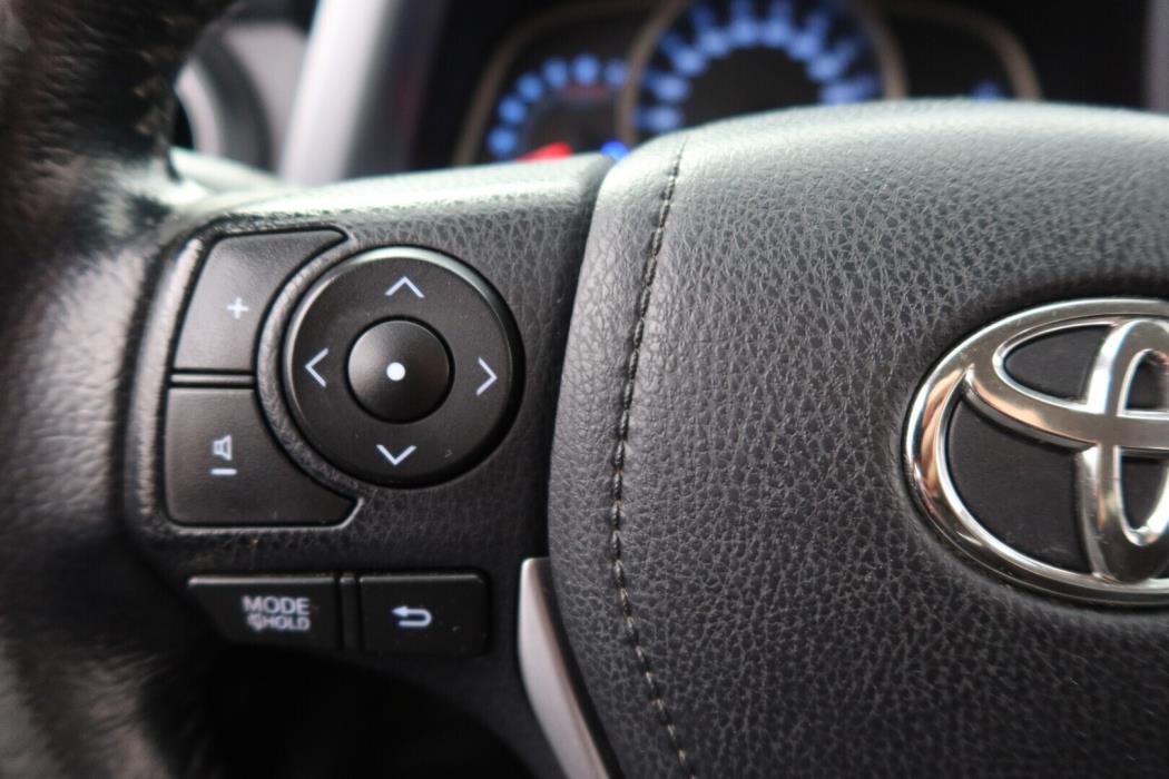 TOYOTA RAV4 2015