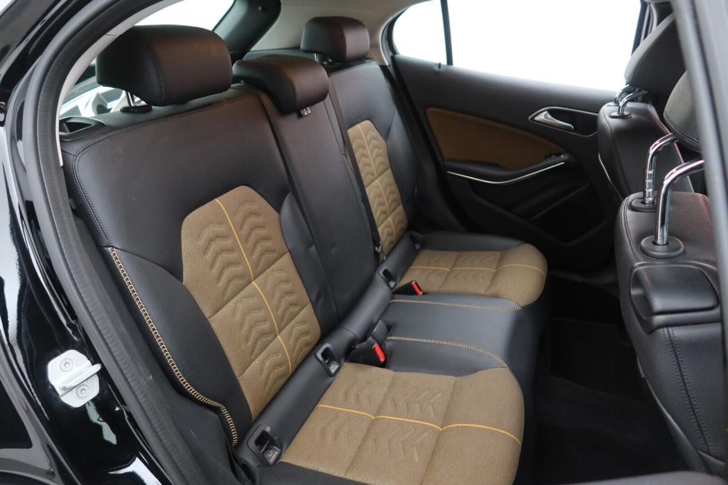 MERCEDES-BENZ GLA 2017