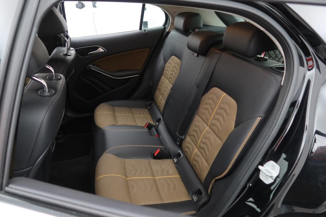 MERCEDES-BENZ GLA 2017