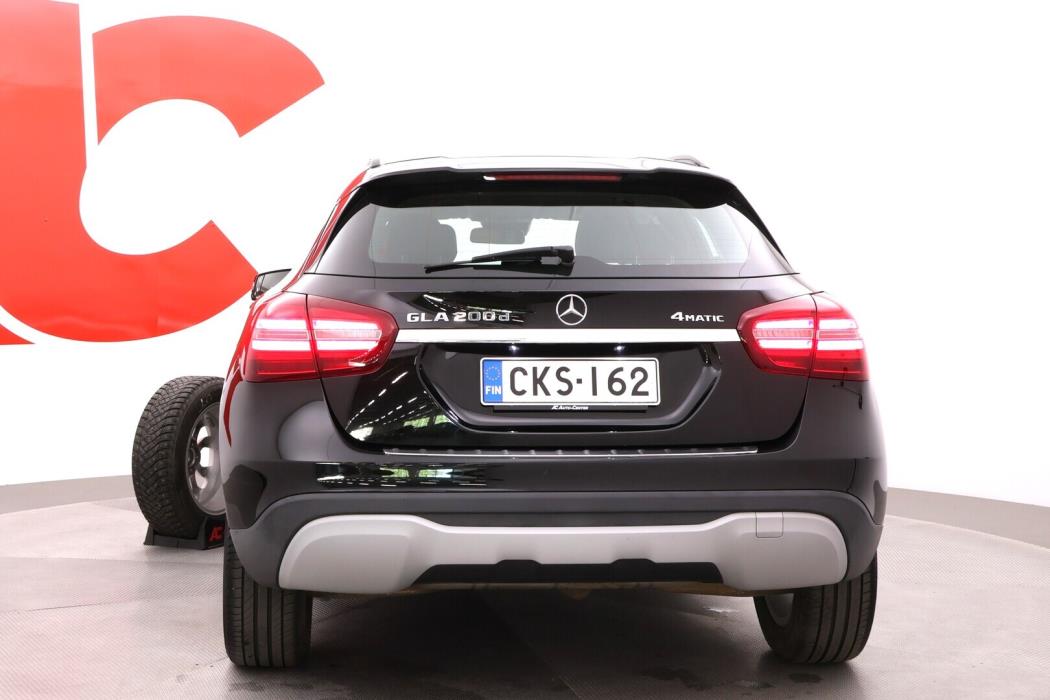 MERCEDES-BENZ GLA 2017