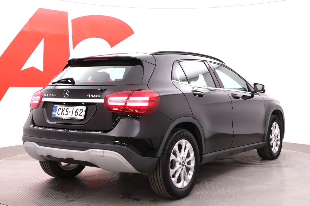 MERCEDES-BENZ GLA 2017