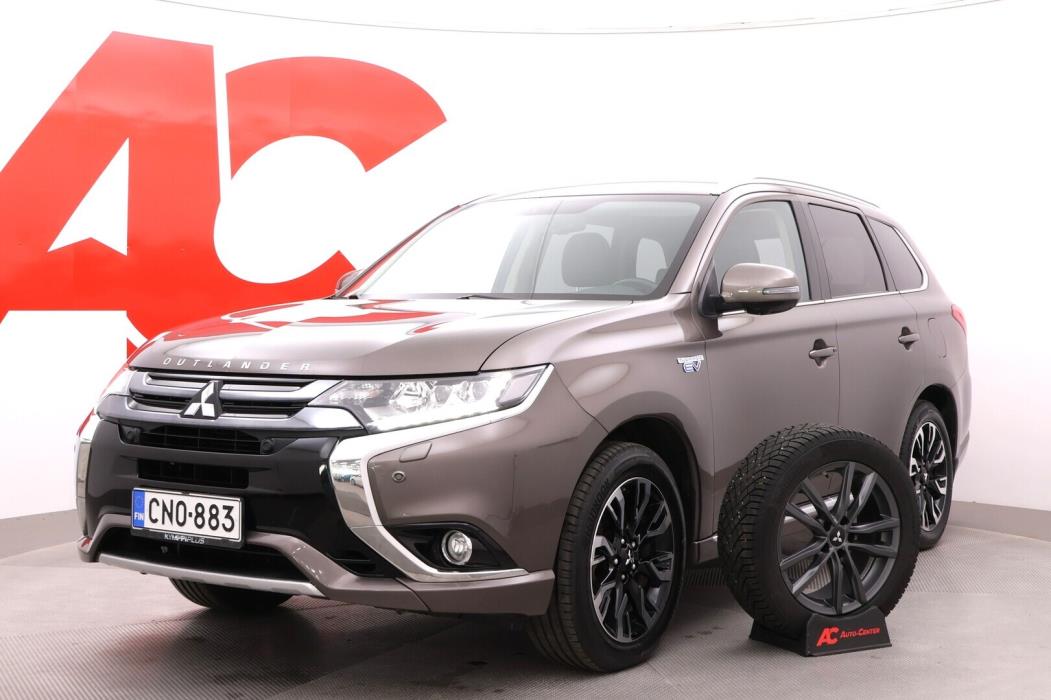 MITSUBISHI Outlander PHEV 2015