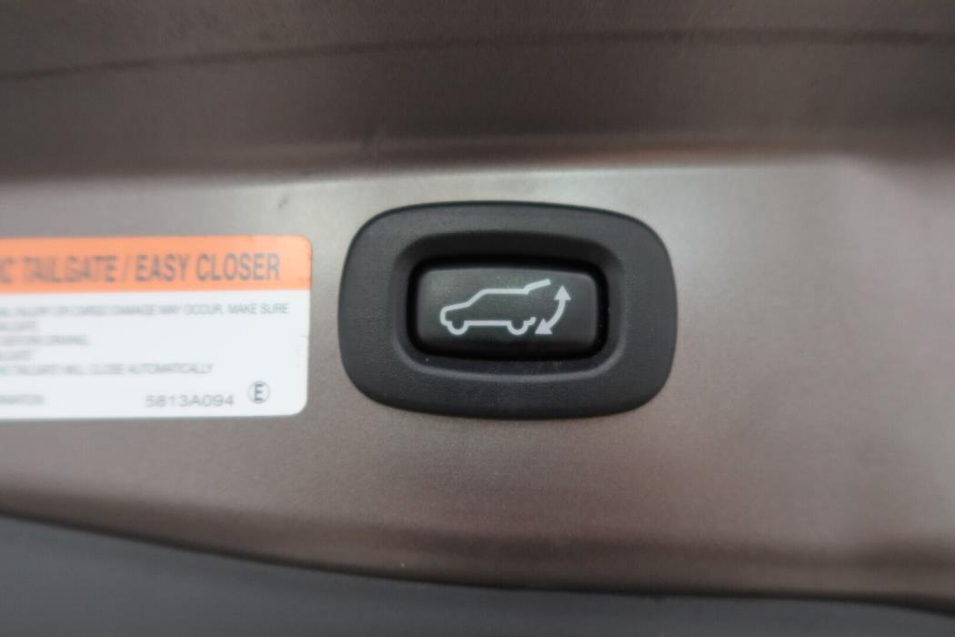 MITSUBISHI Outlander PHEV 2015