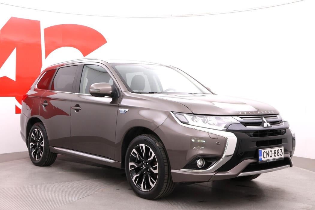 MITSUBISHI Outlander PHEV 2015
