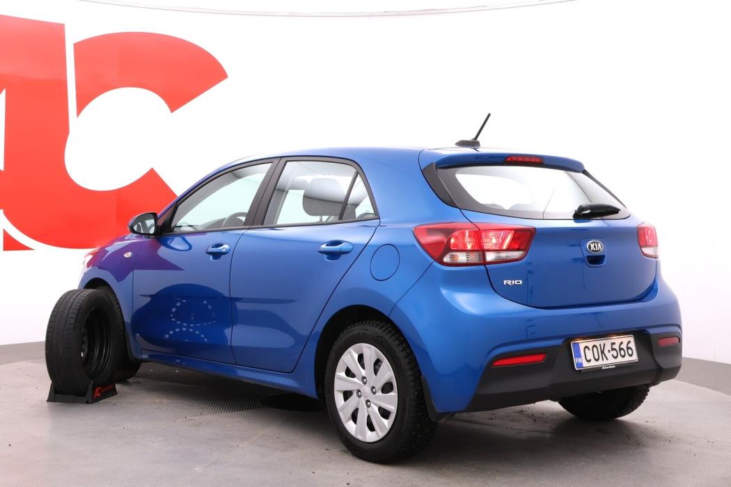 KIA Rio 2021