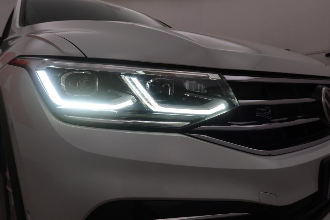VOLKSWAGEN Tiguan 2021