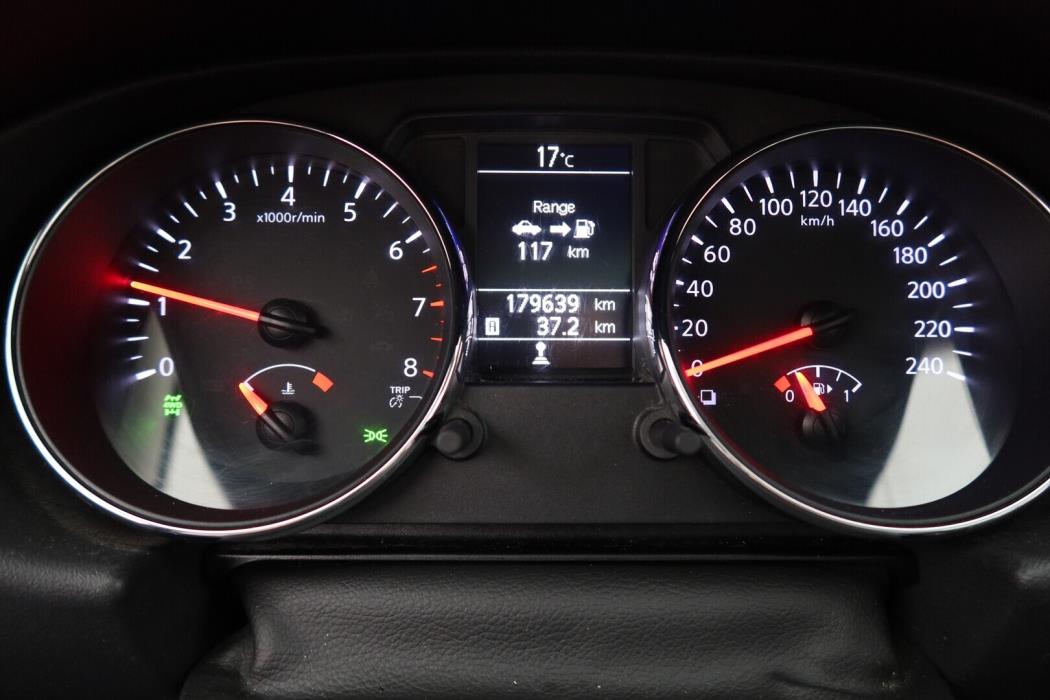 NISSAN Qashqai+2 2011