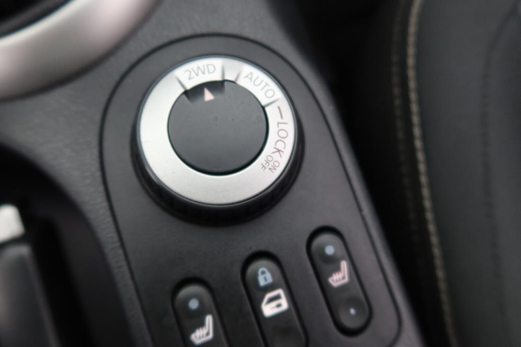 NISSAN Qashqai+2 2011