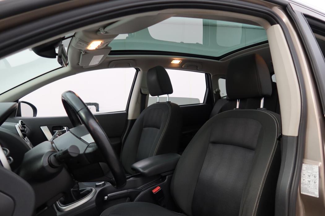 NISSAN Qashqai+2 2011
