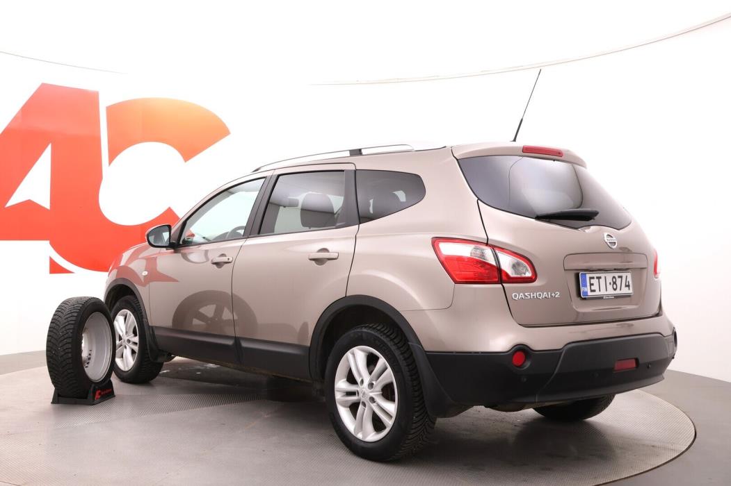 NISSAN Qashqai+2 2011