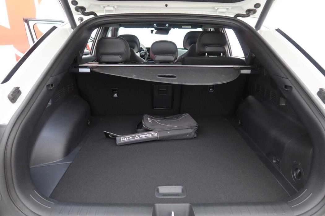 KIA EV4 2026