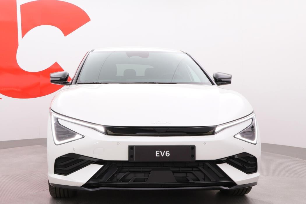 KIA EV4 2026