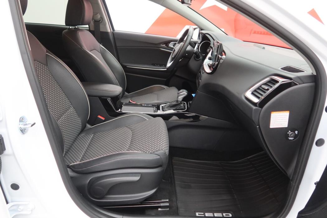 KIA Ceed 2025
