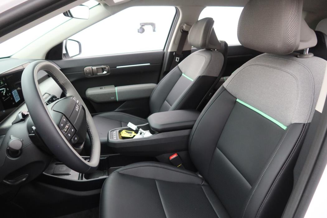 KIA EV4 2026