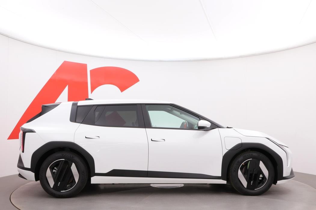 KIA EV4 2026