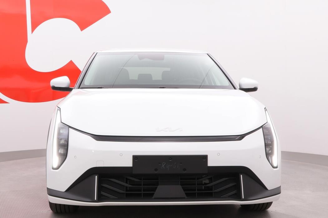 KIA EV4 2026