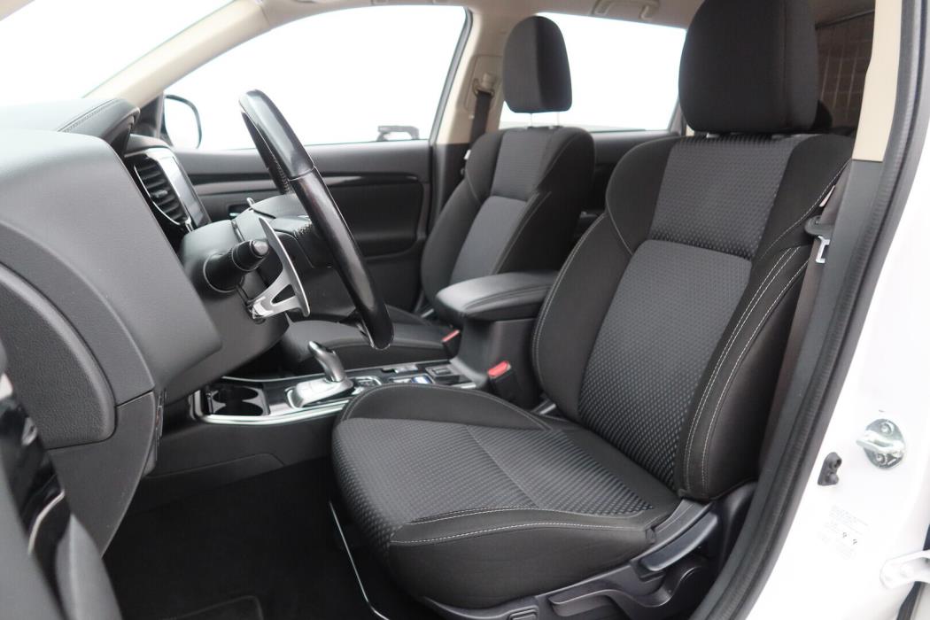 MITSUBISHI Outlander PHEV 2021