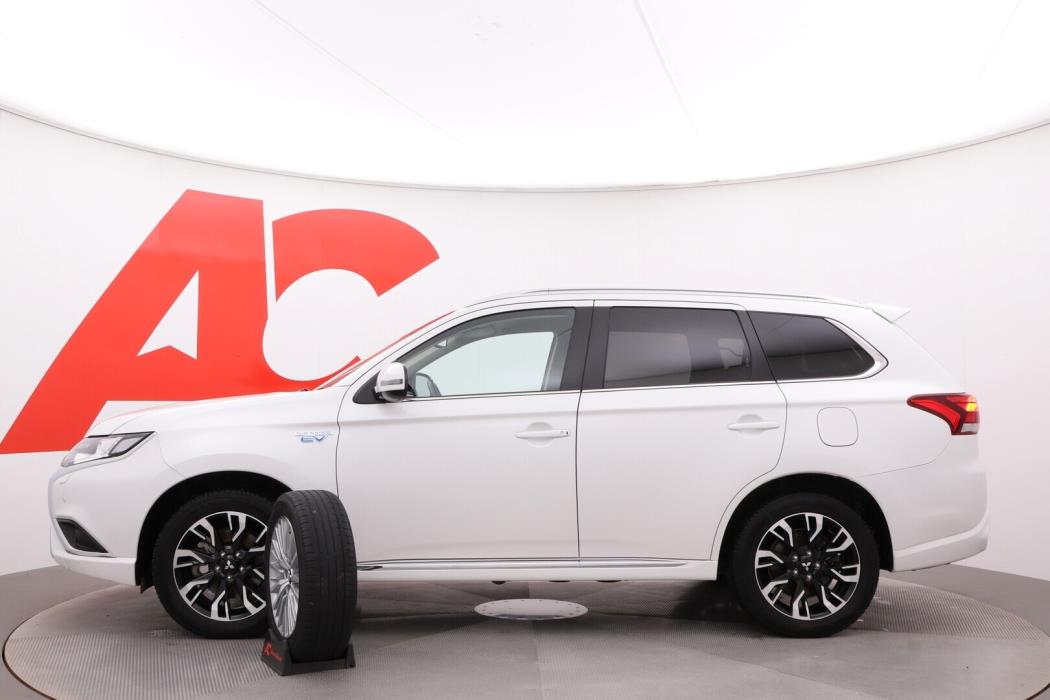 MITSUBISHI Outlander PHEV 2021