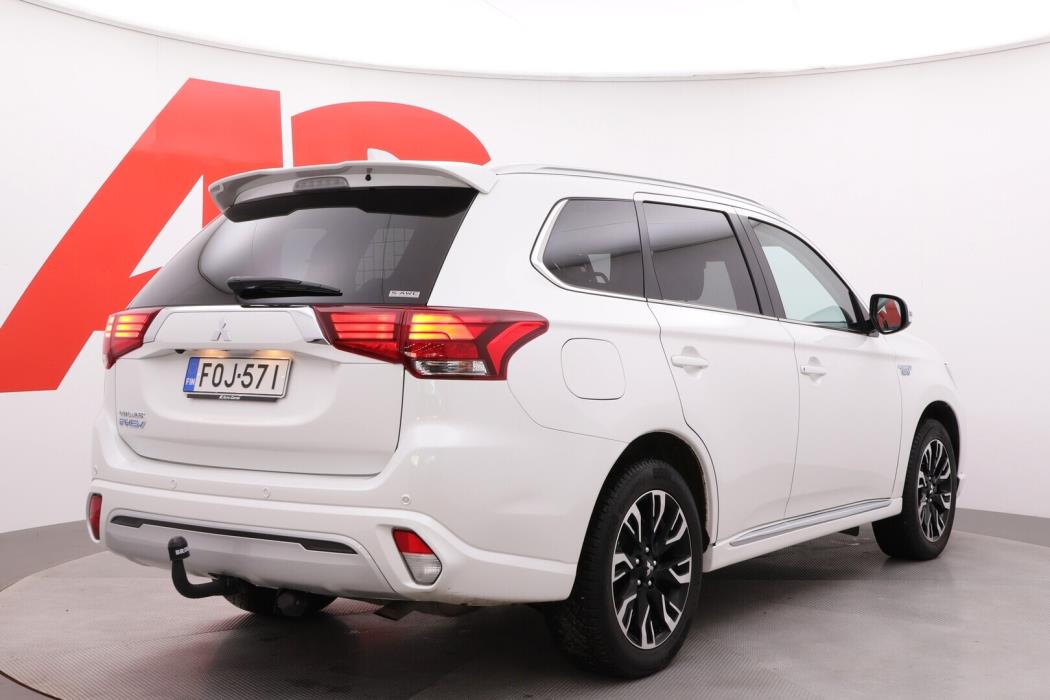 MITSUBISHI Outlander PHEV 2021
