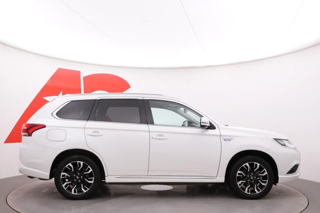 MITSUBISHI Outlander PHEV 2021