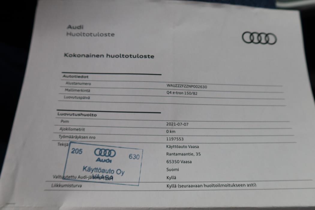 AUDI Q4 e-tron 2021