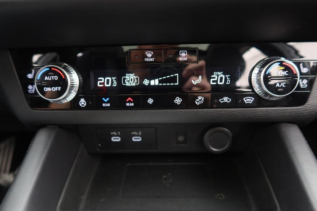 MITSUBISHI Outlander 2025