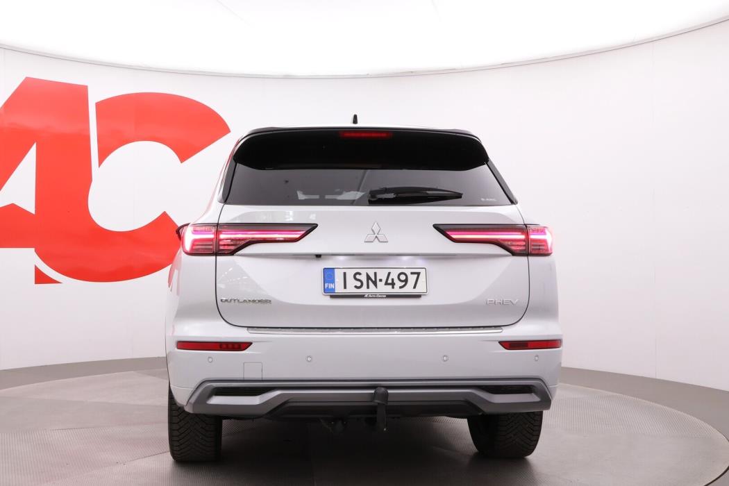 MITSUBISHI Outlander 2025