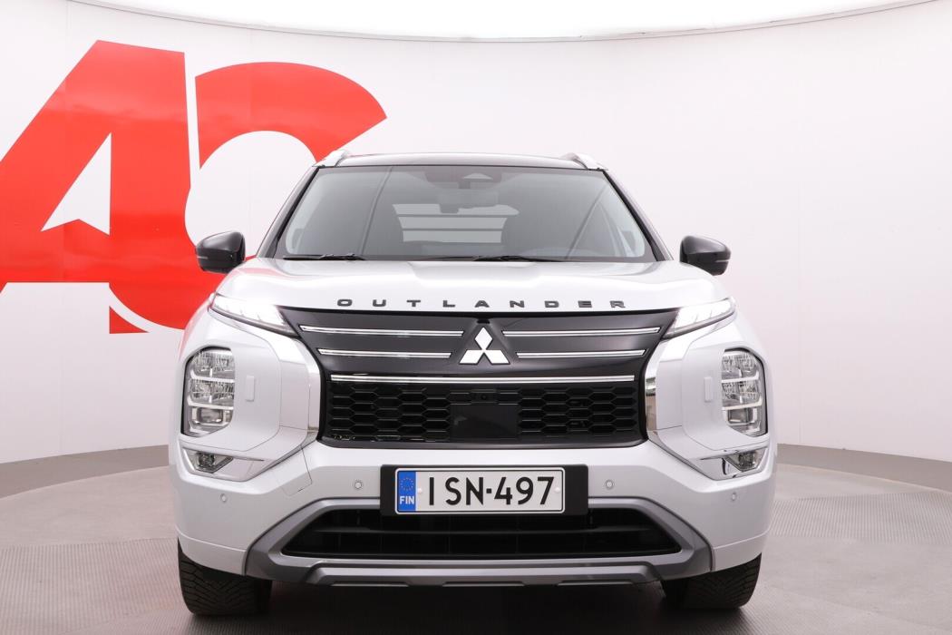 MITSUBISHI Outlander 2025