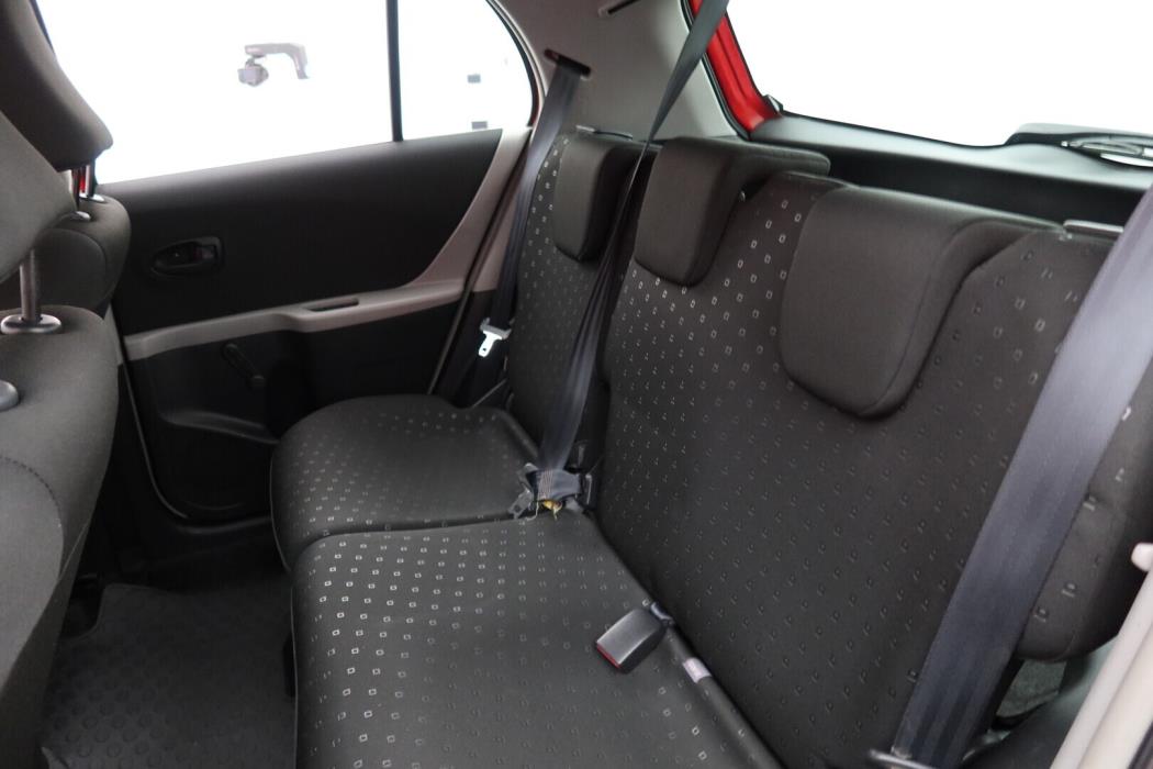 TOYOTA Yaris 2008
