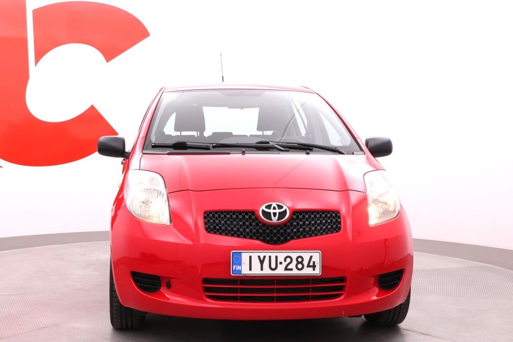 TOYOTA Yaris 2008