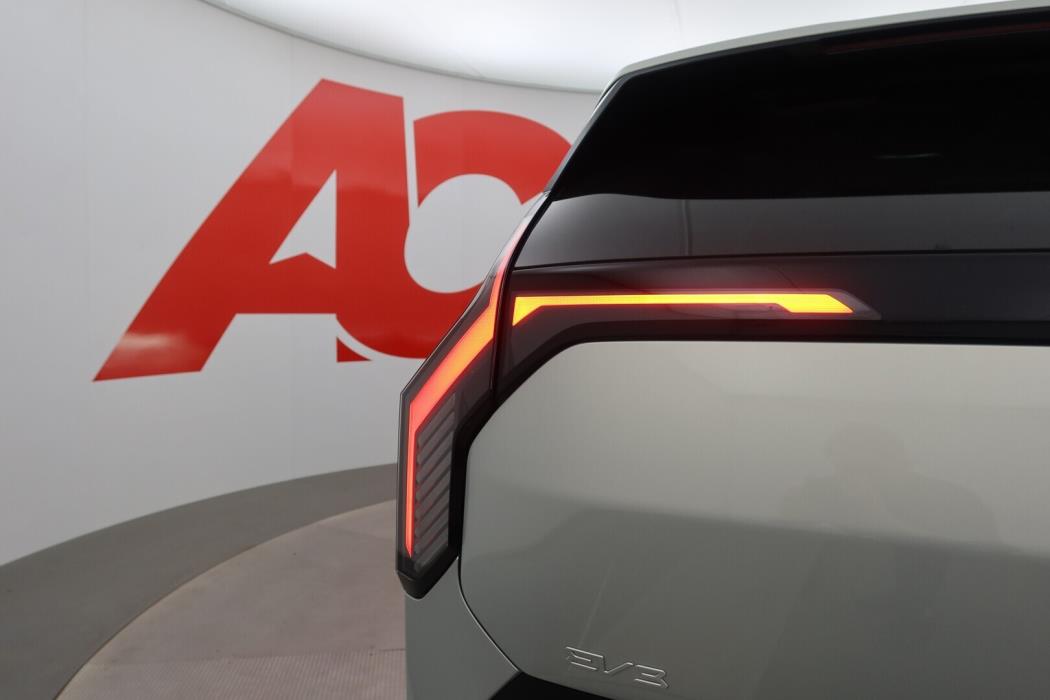 KIA EV3 2025