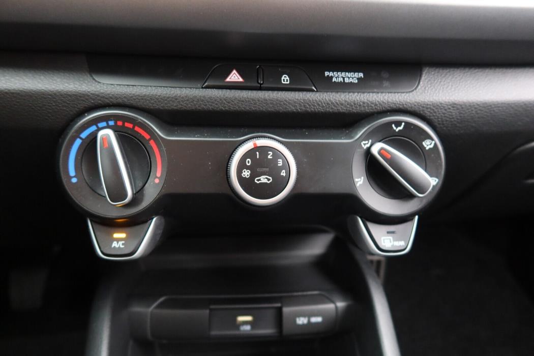 KIA Rio 2024
