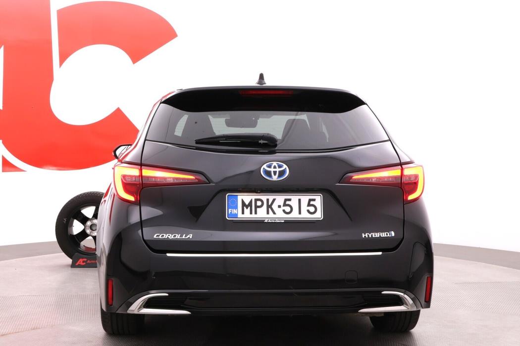TOYOTA Corolla 2023