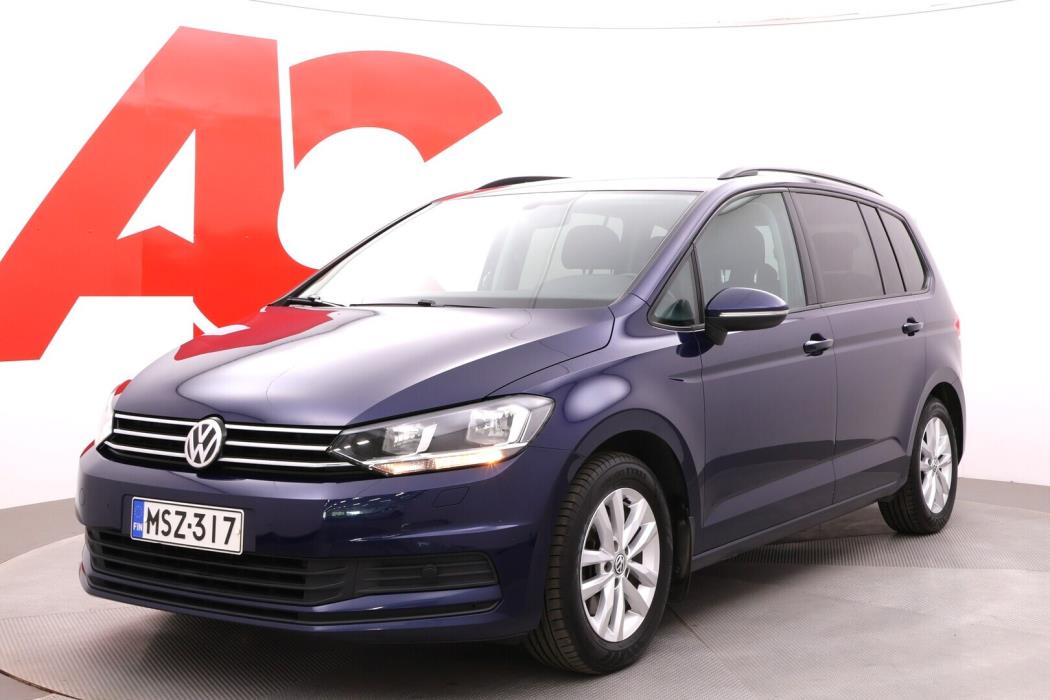 VOLKSWAGEN Touran 2016