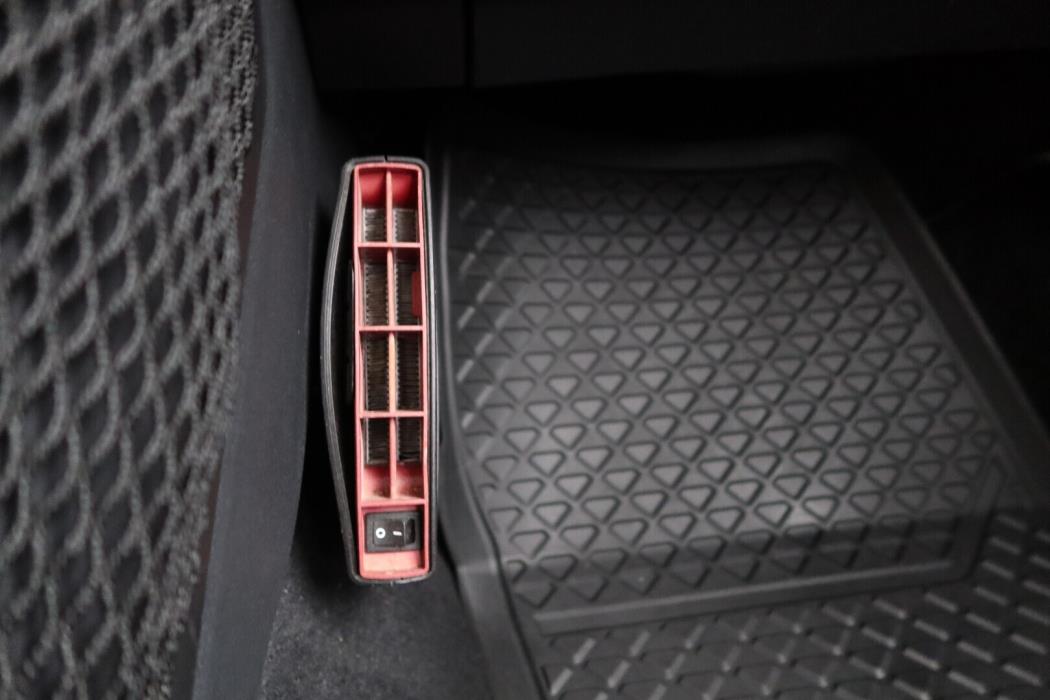 VOLKSWAGEN Touran 2016