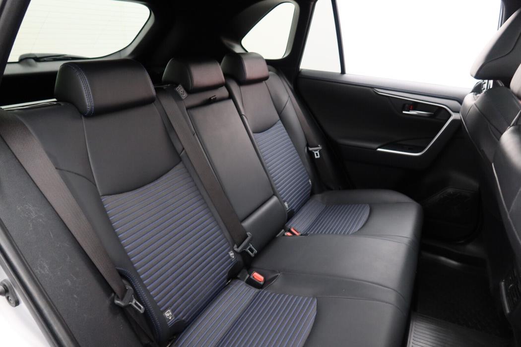 TOYOTA RAV4 2021