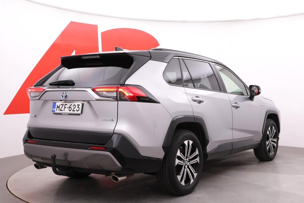 TOYOTA RAV4 2021
