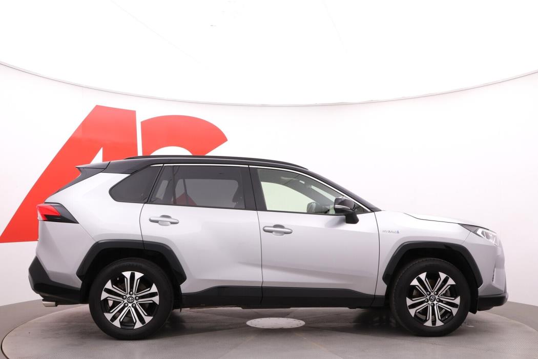 TOYOTA RAV4 2021