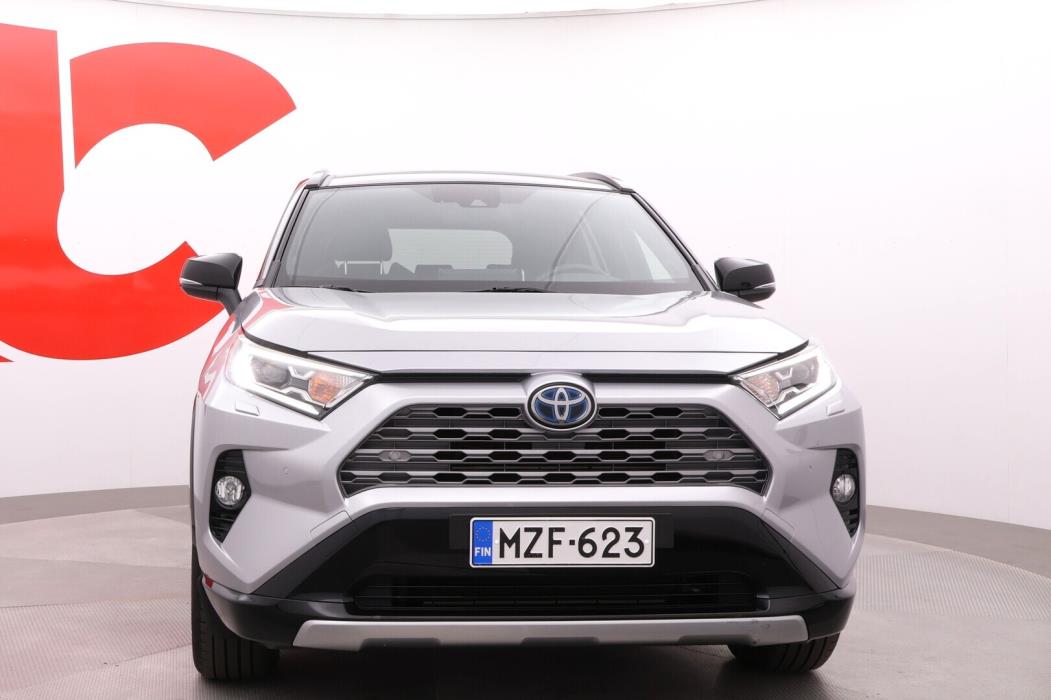 TOYOTA RAV4 2021