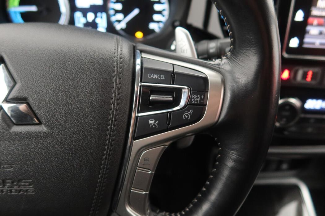 MITSUBISHI Outlander PHEV 2018