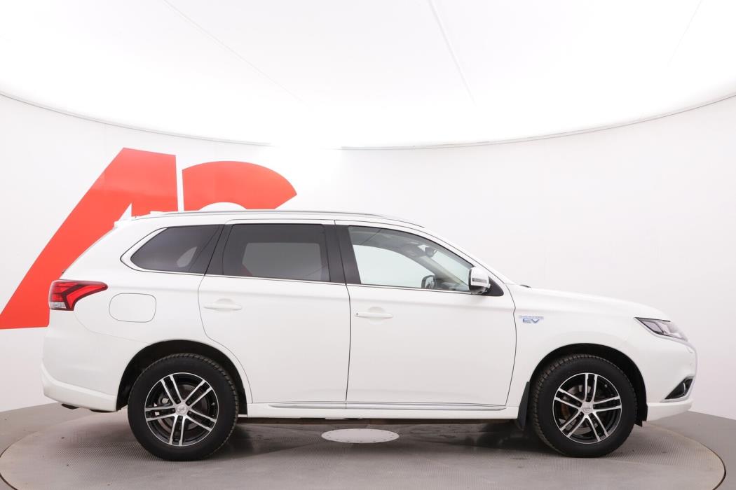MITSUBISHI Outlander PHEV 2018