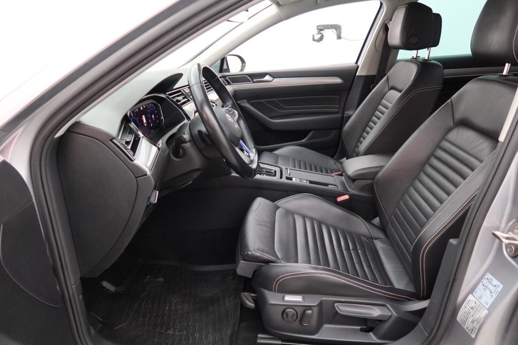VOLKSWAGEN Passat 2019