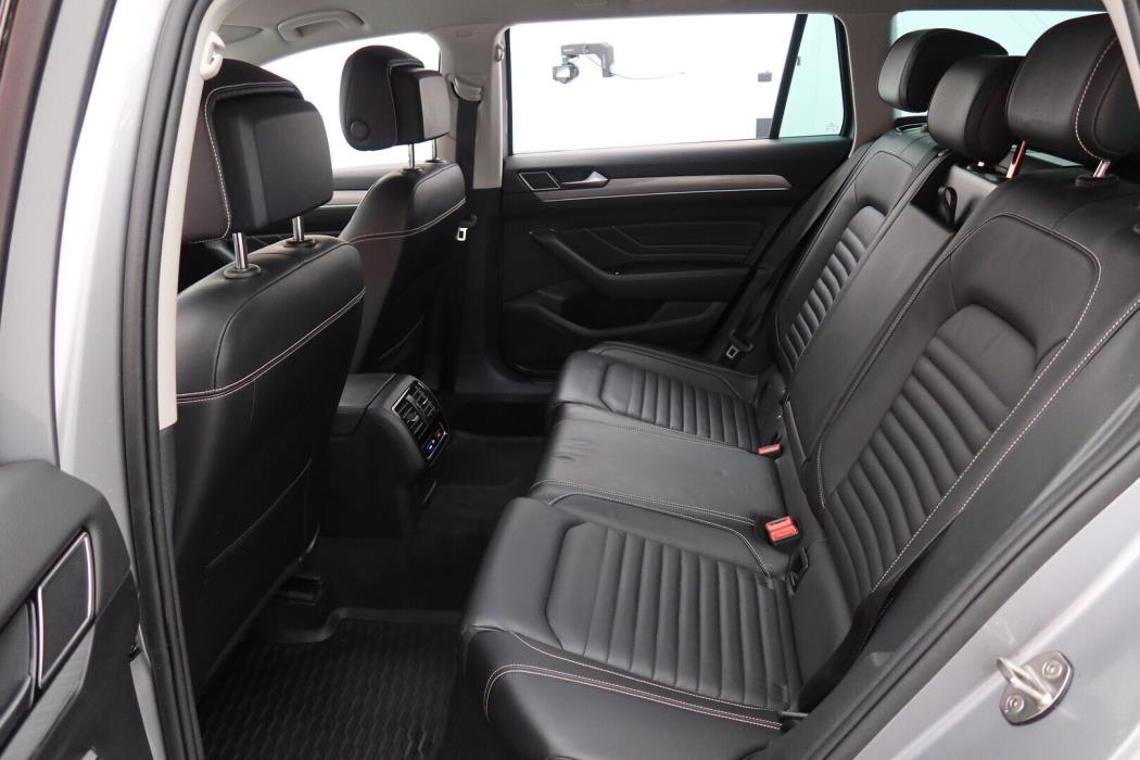 VOLKSWAGEN Passat 2019