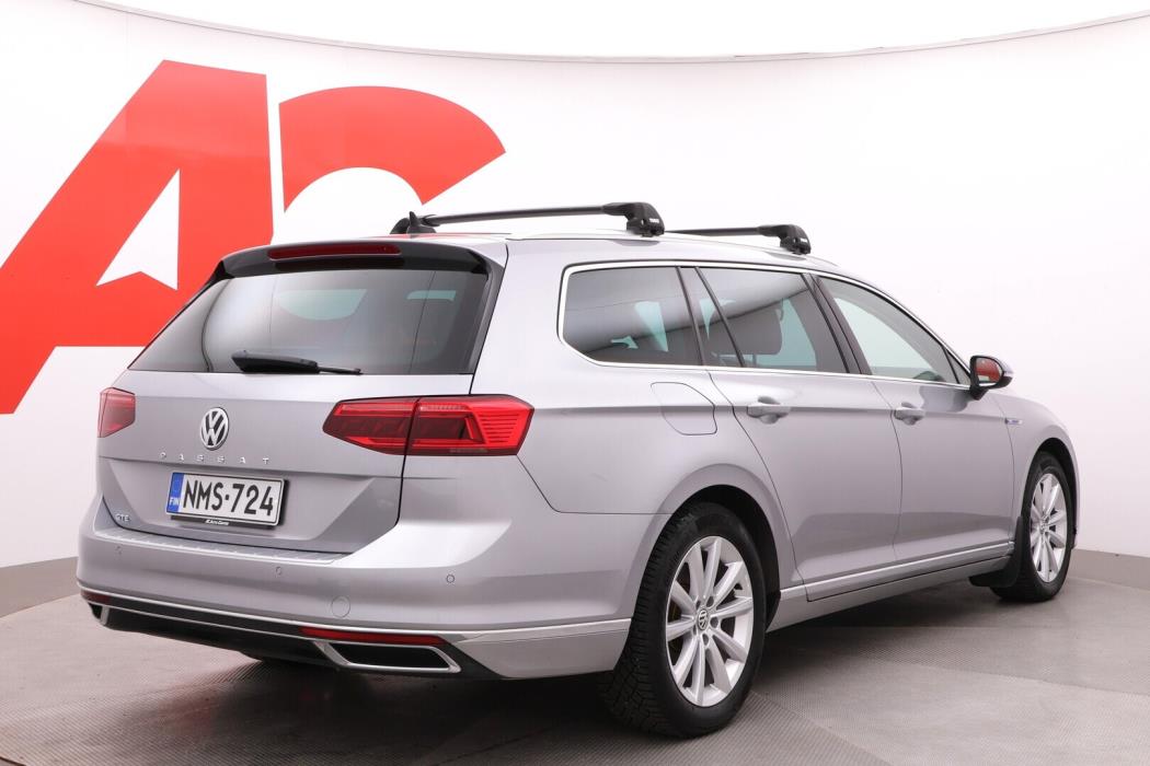 VOLKSWAGEN Passat 2019