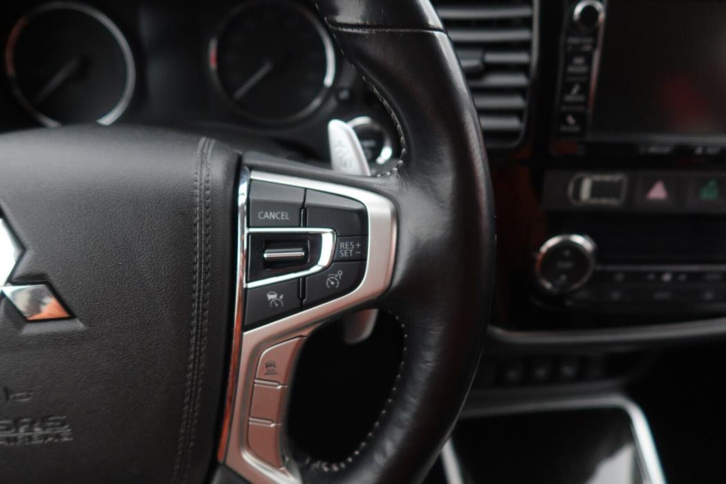 MITSUBISHI Outlander PHEV 2018