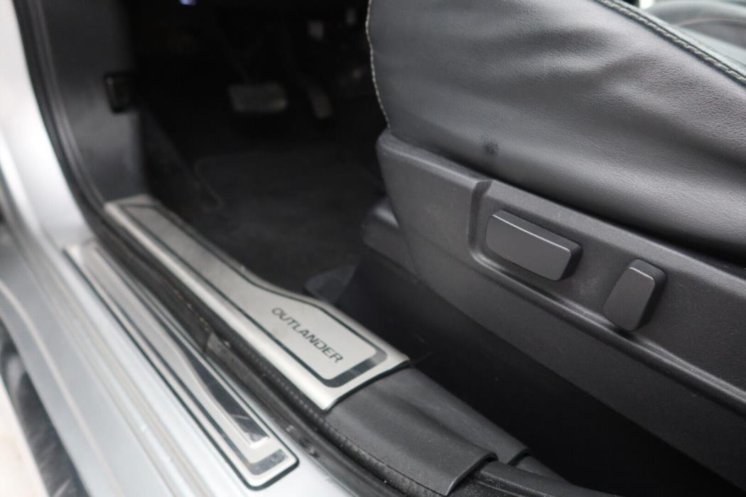 MITSUBISHI Outlander PHEV 2018