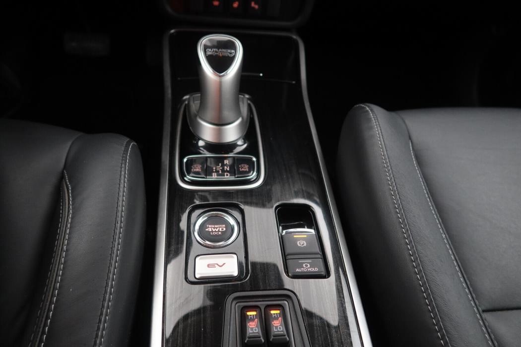 MITSUBISHI Outlander PHEV 2018